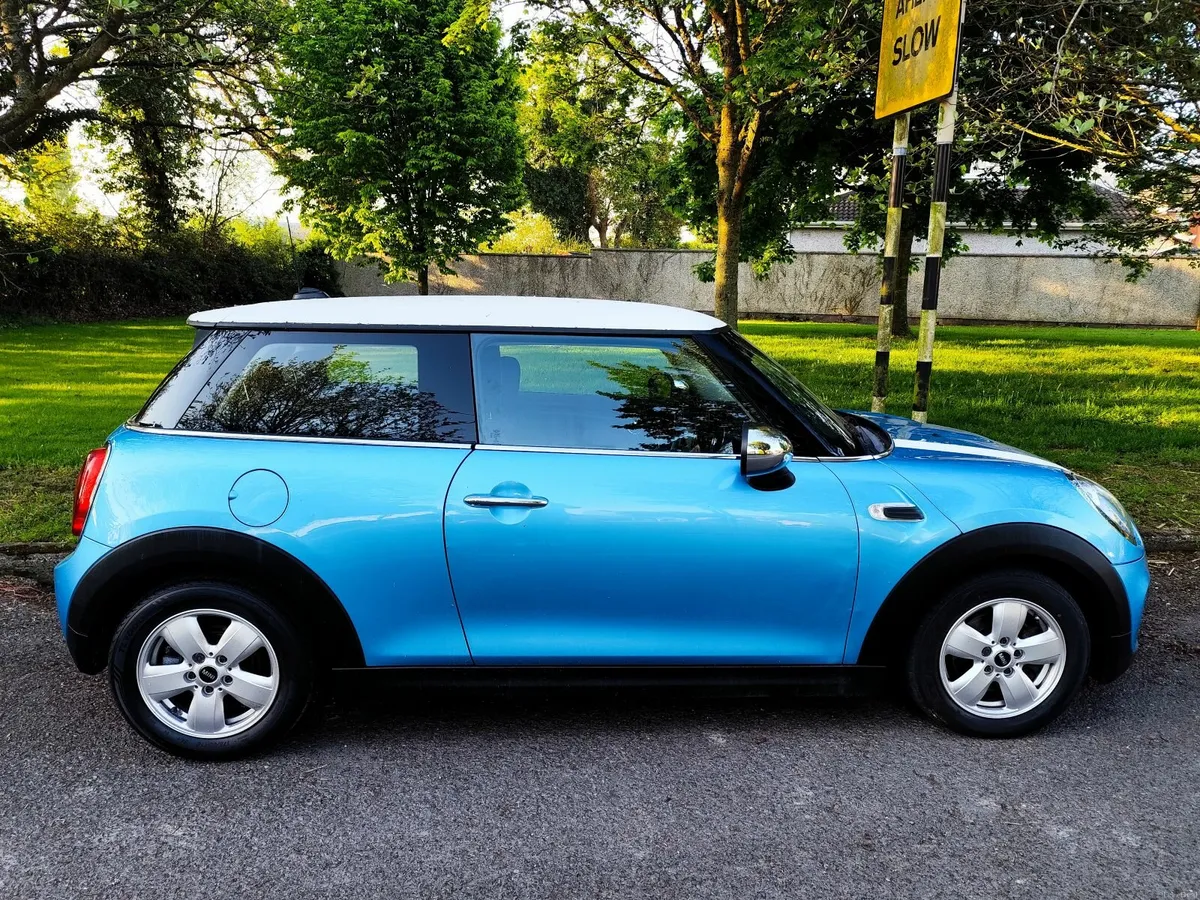Mini Cooper 2016 - Image 2