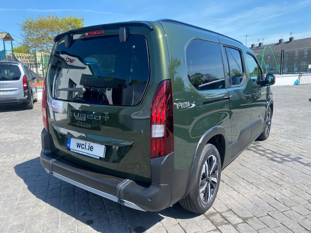 Wheelchair Accessible Peugeot Rifter 2026 - Image 6
