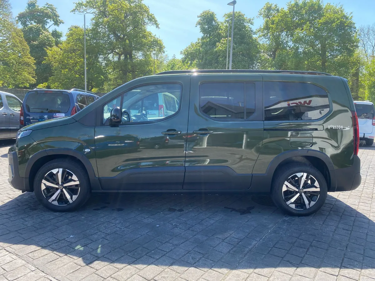 Wheelchair Accessible Peugeot Rifter 2026 - Image 5