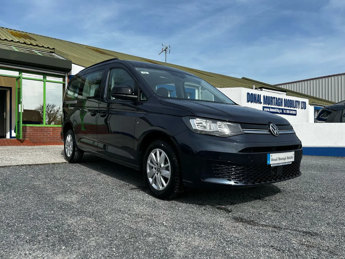 261 Taxi WAV VW Caddy Maxi Life - Image 1