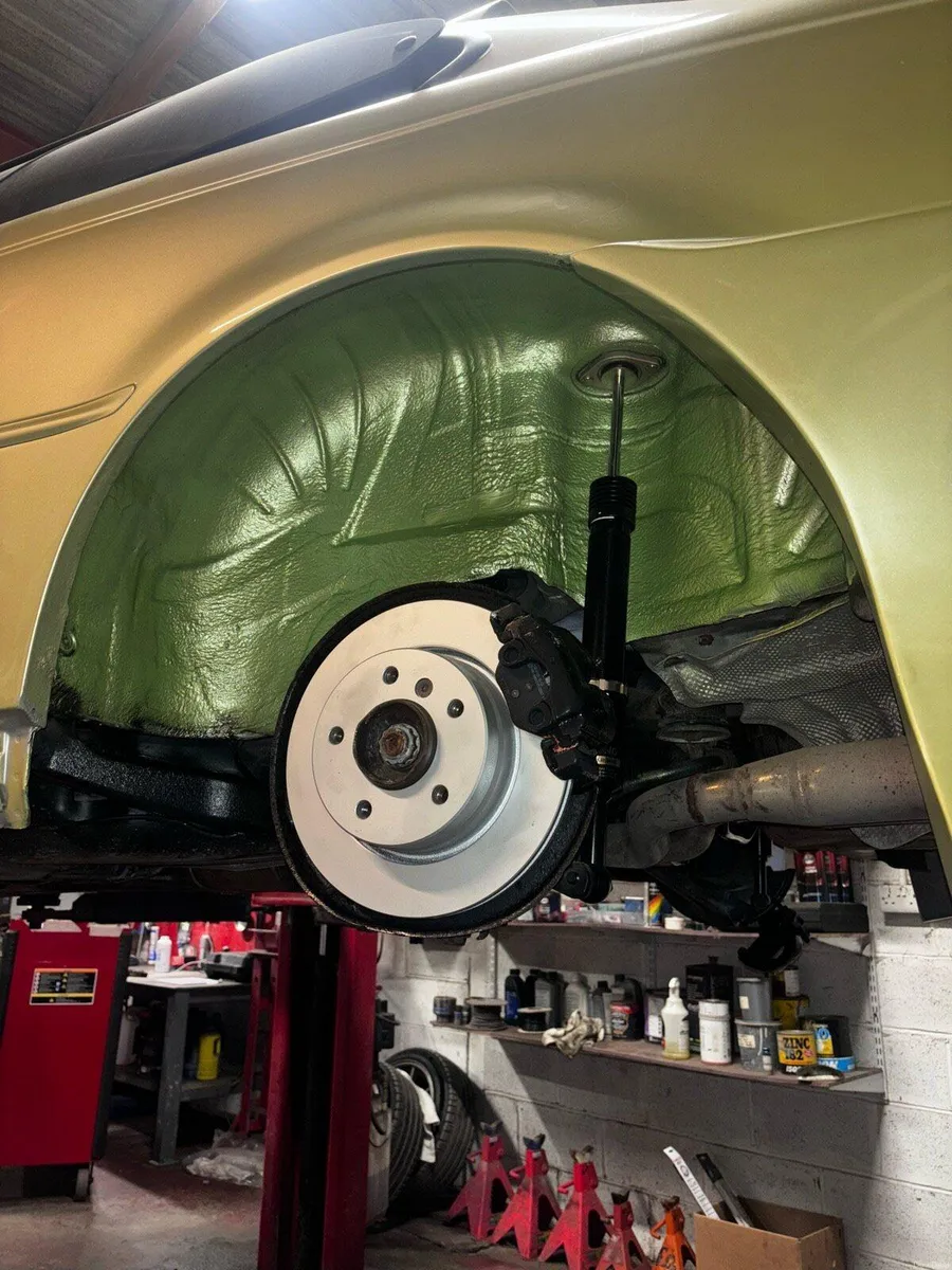 Bmw e46 330ci - Image 2