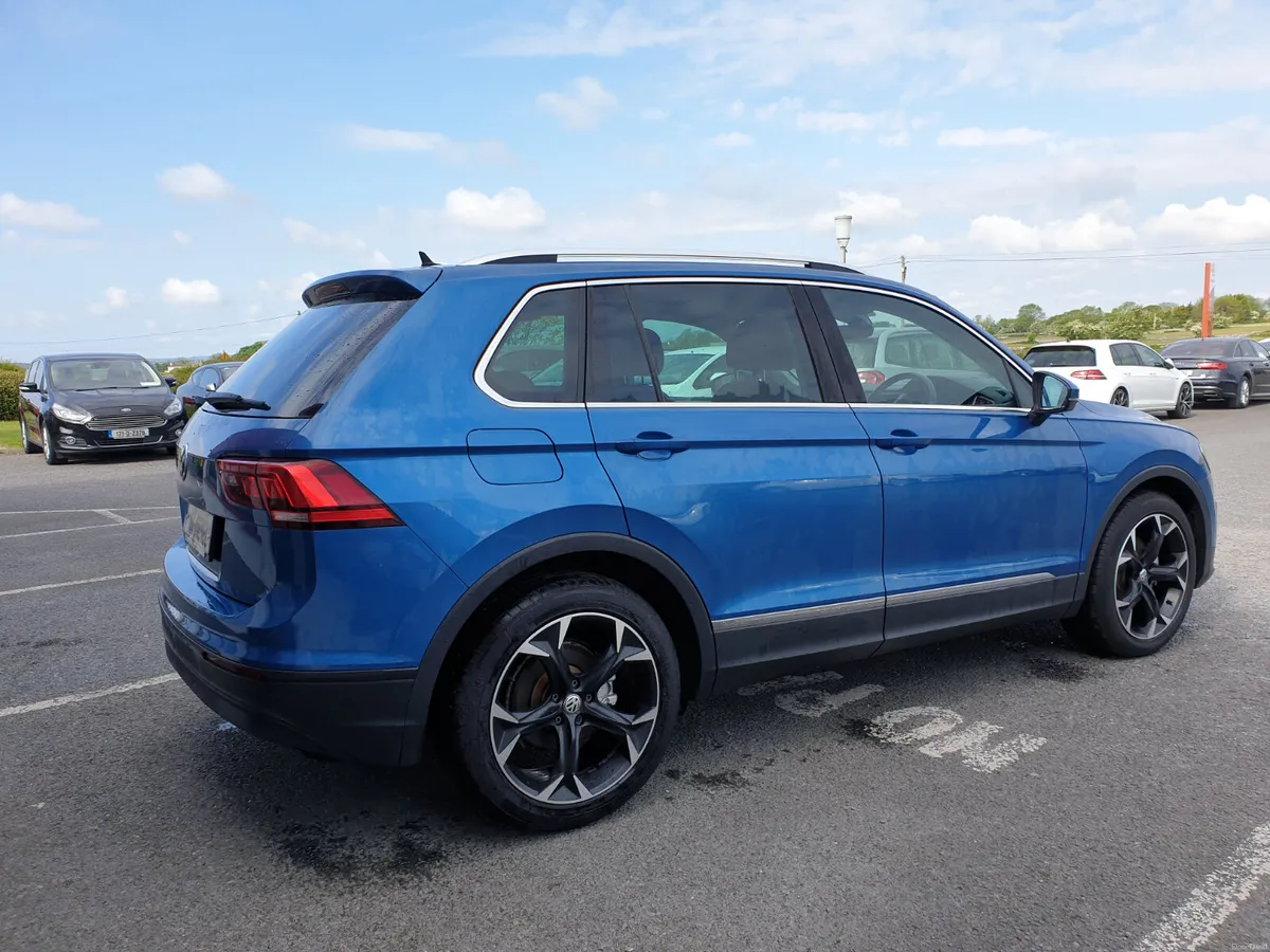 Volkswagen Tiguan 2.0TDI**UPGRADED ALLOYS** - Image 6