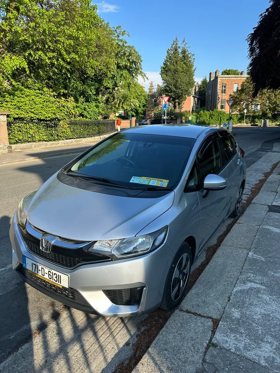 Honda fit 2017 - Image 2
