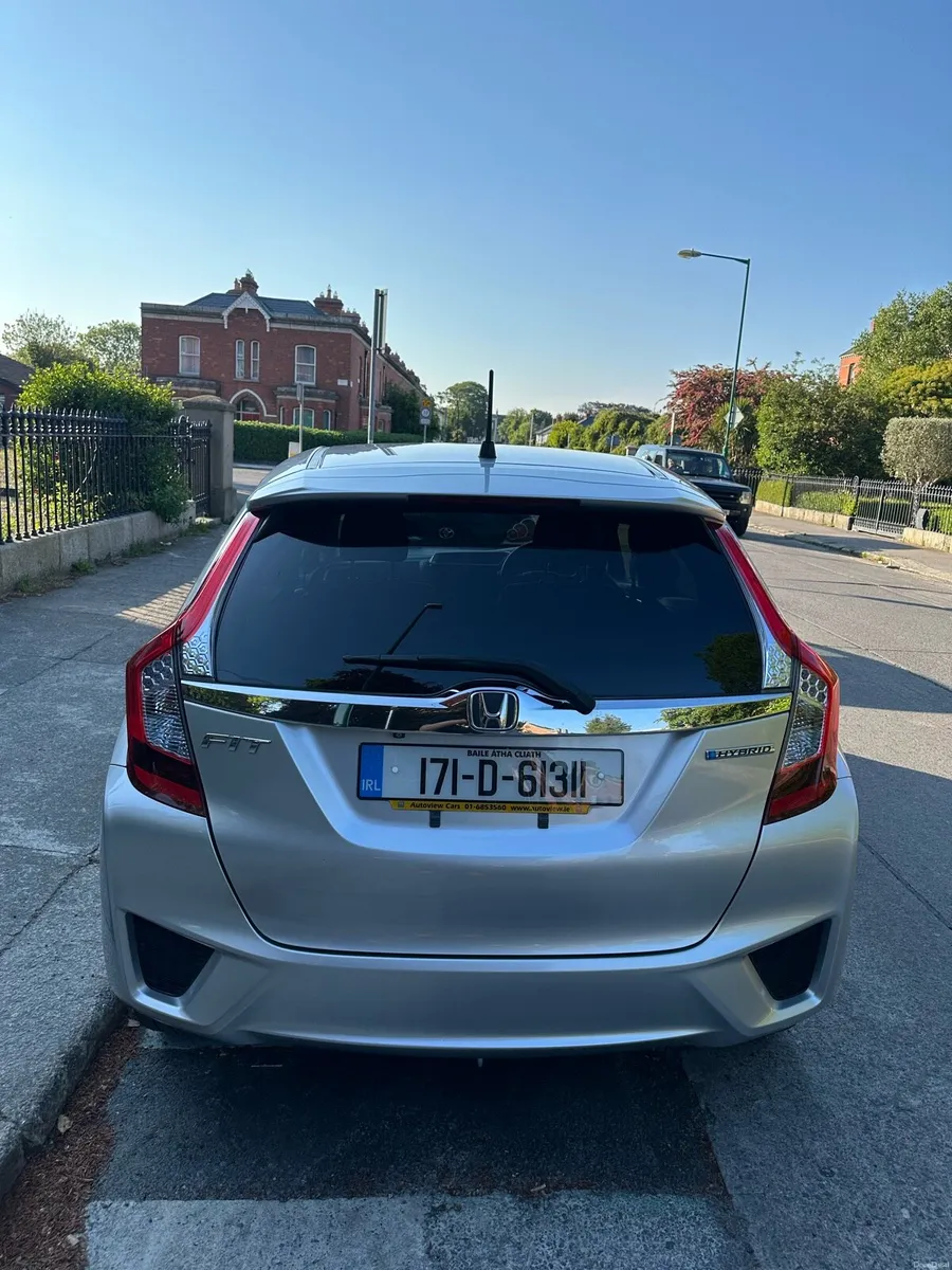 Honda fit 2017 - Image 4