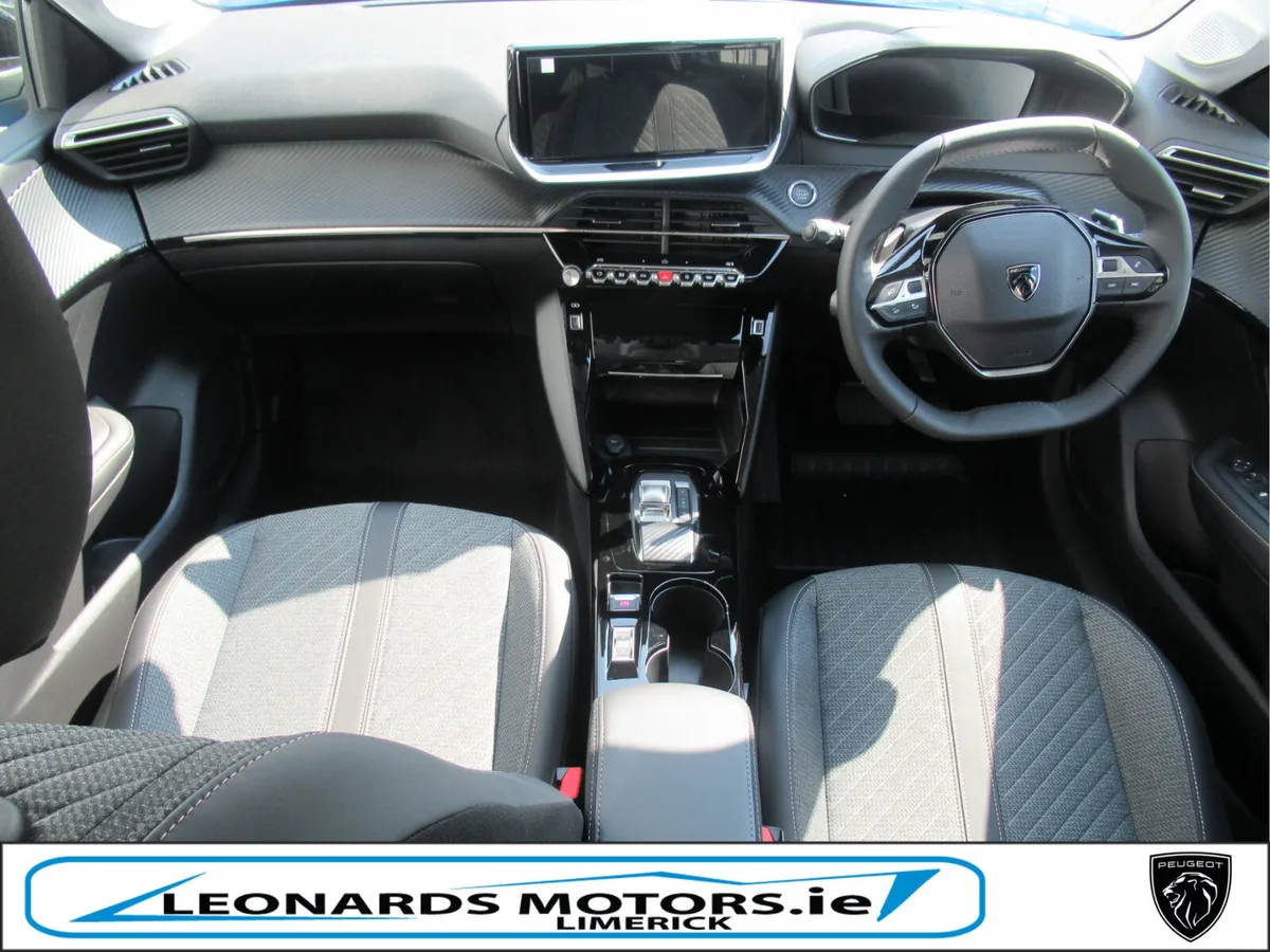 New Peugeot 208 Allure 1.2P Hybrid 136BHP - Image 5