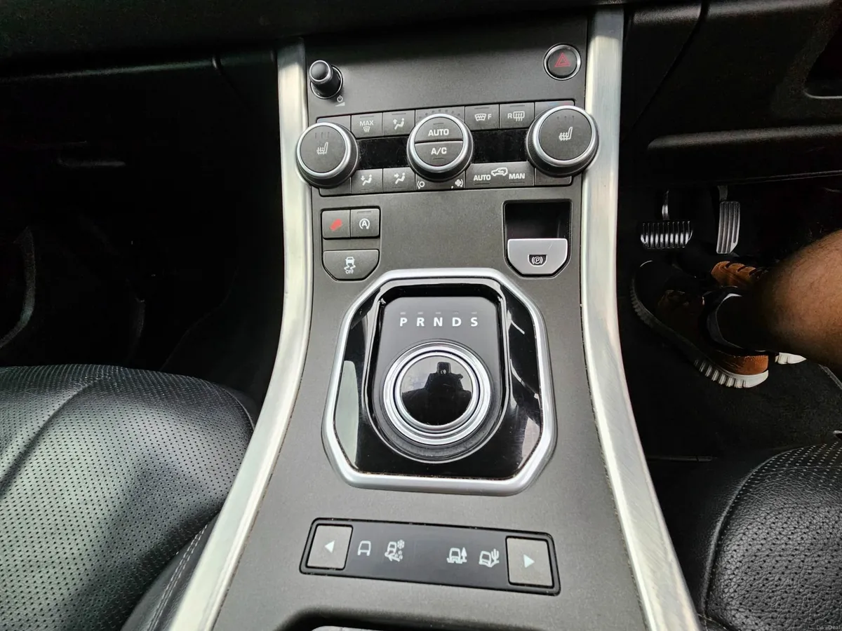 Land Rover Range Rover Evoque 2016 - Image 2