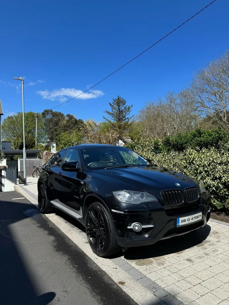 BMW X6 MSPORT.. Cream interior leather - Image 1