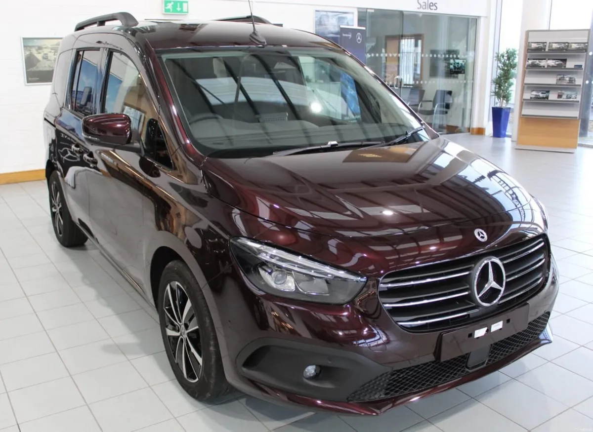 Mercedes-Benz T-Class 180 PROGRESSIVE - Image 1