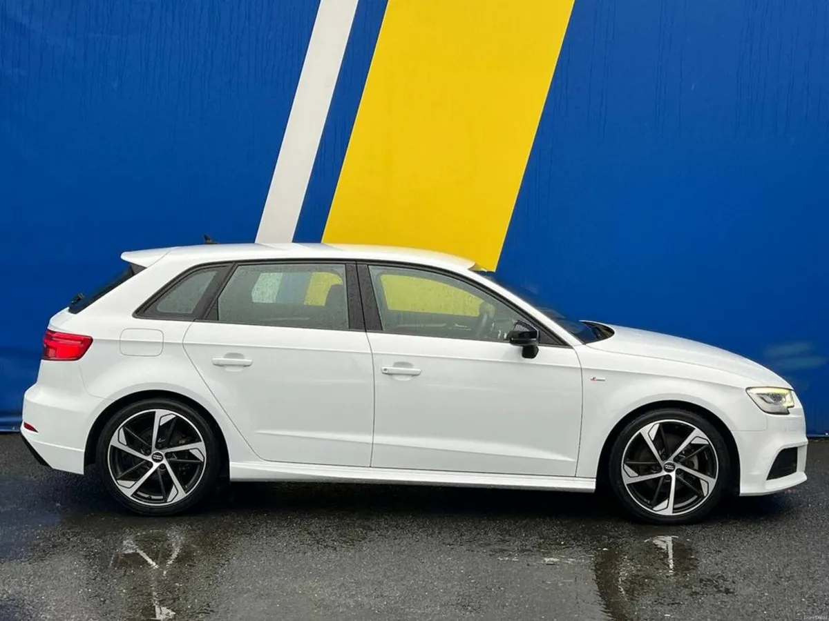 Audi A3 S-LINE 1.4 TFSI AUTO // FULL SERVICE HISTO - Image 2