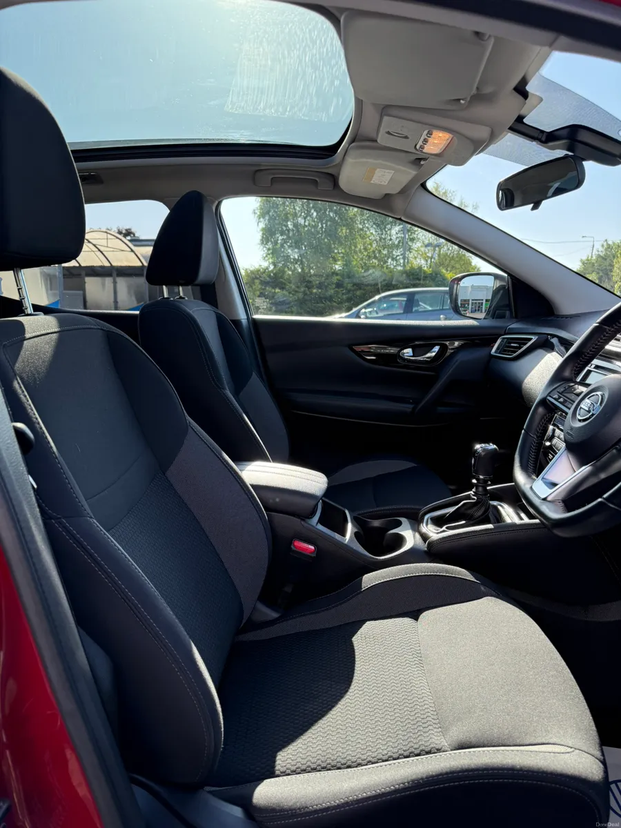 202 Nissan Qashqai 1.3 Petrol SE - Image 4