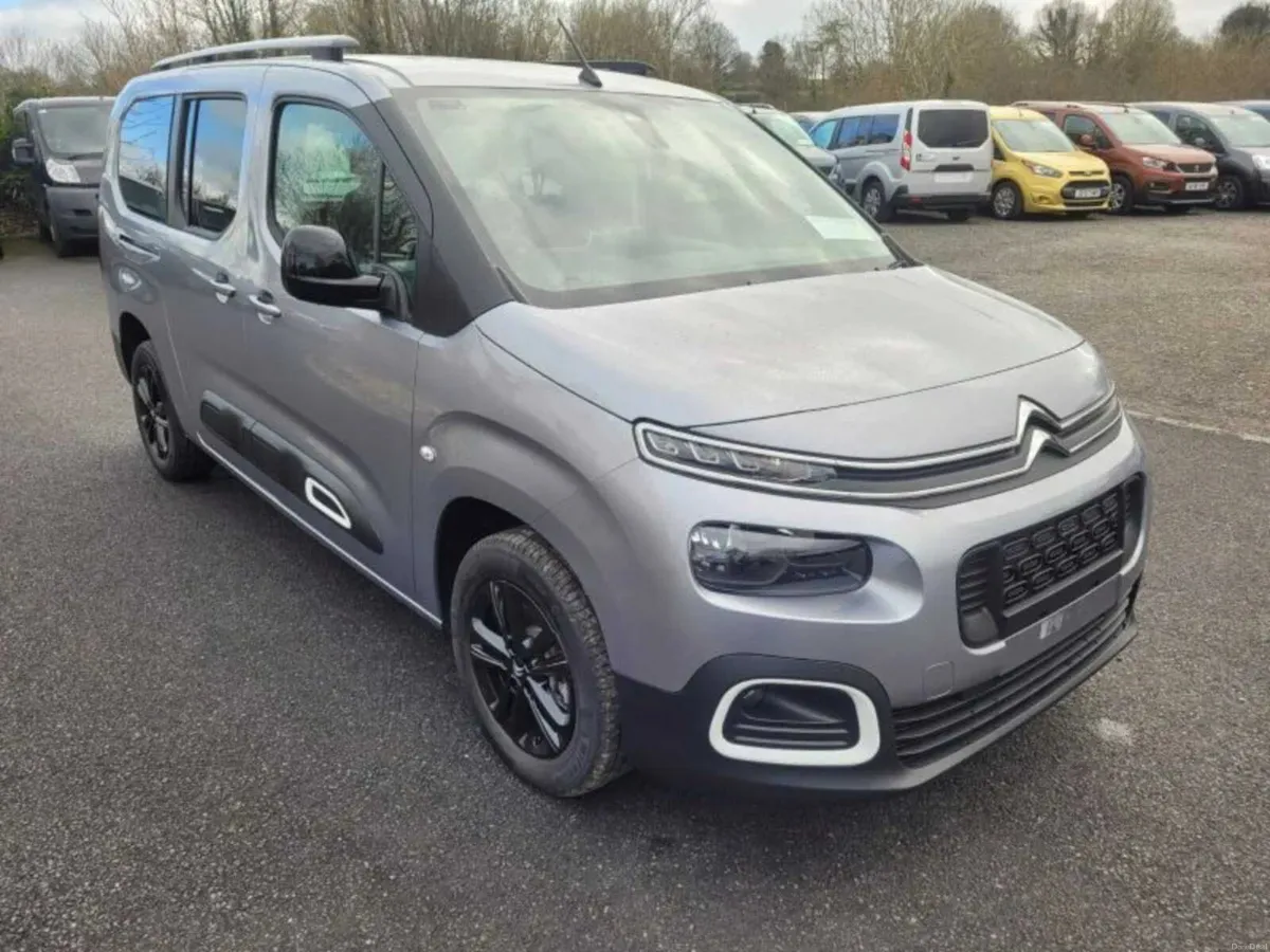 Wheelchair Accessible LWB Citroen Berlingo - Image 2