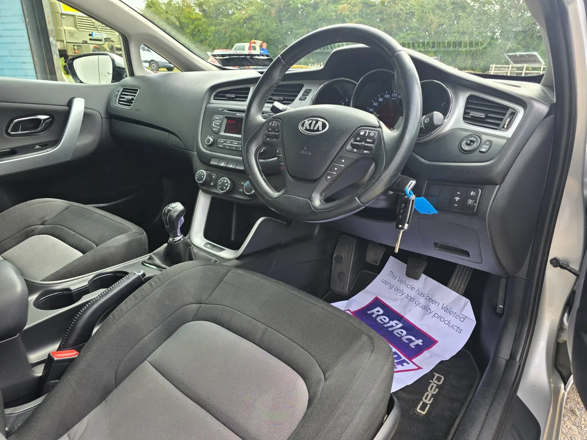 142 KIA PROCEED *1.6Crdi*CLEAN*LOW KMS* - Image 3