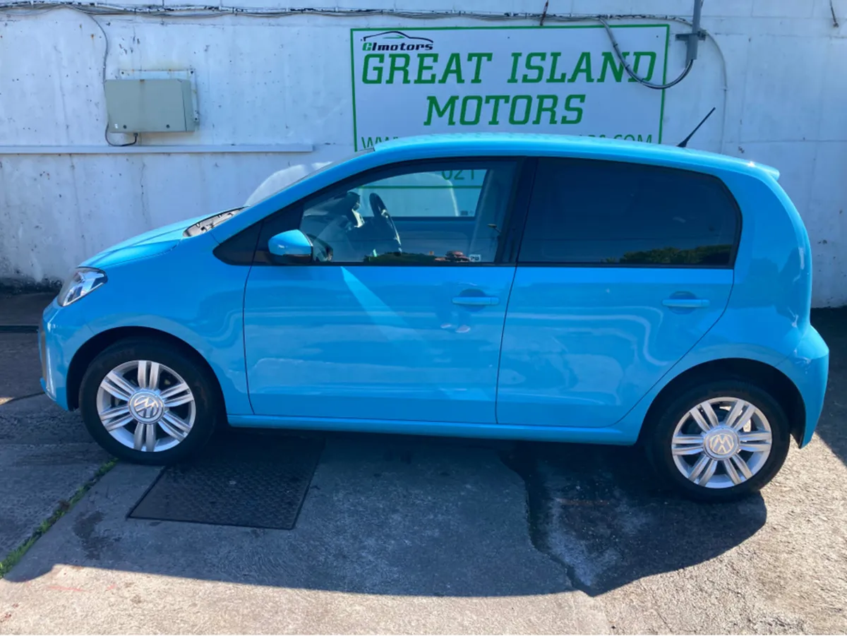 Volkswagen up! 1.0i Petrol High Up  Automatic - Image 3