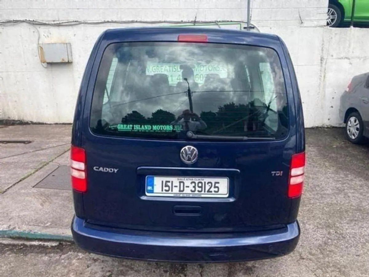 Volkswagen Caddy Maxi Life 1.6 Highline MPV Diesel - Image 3