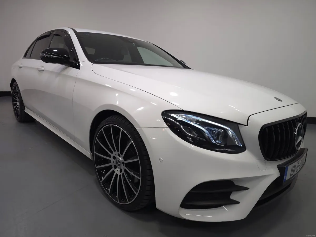 Mercedes-Benz E-Class E220D AMG Line - Image 6