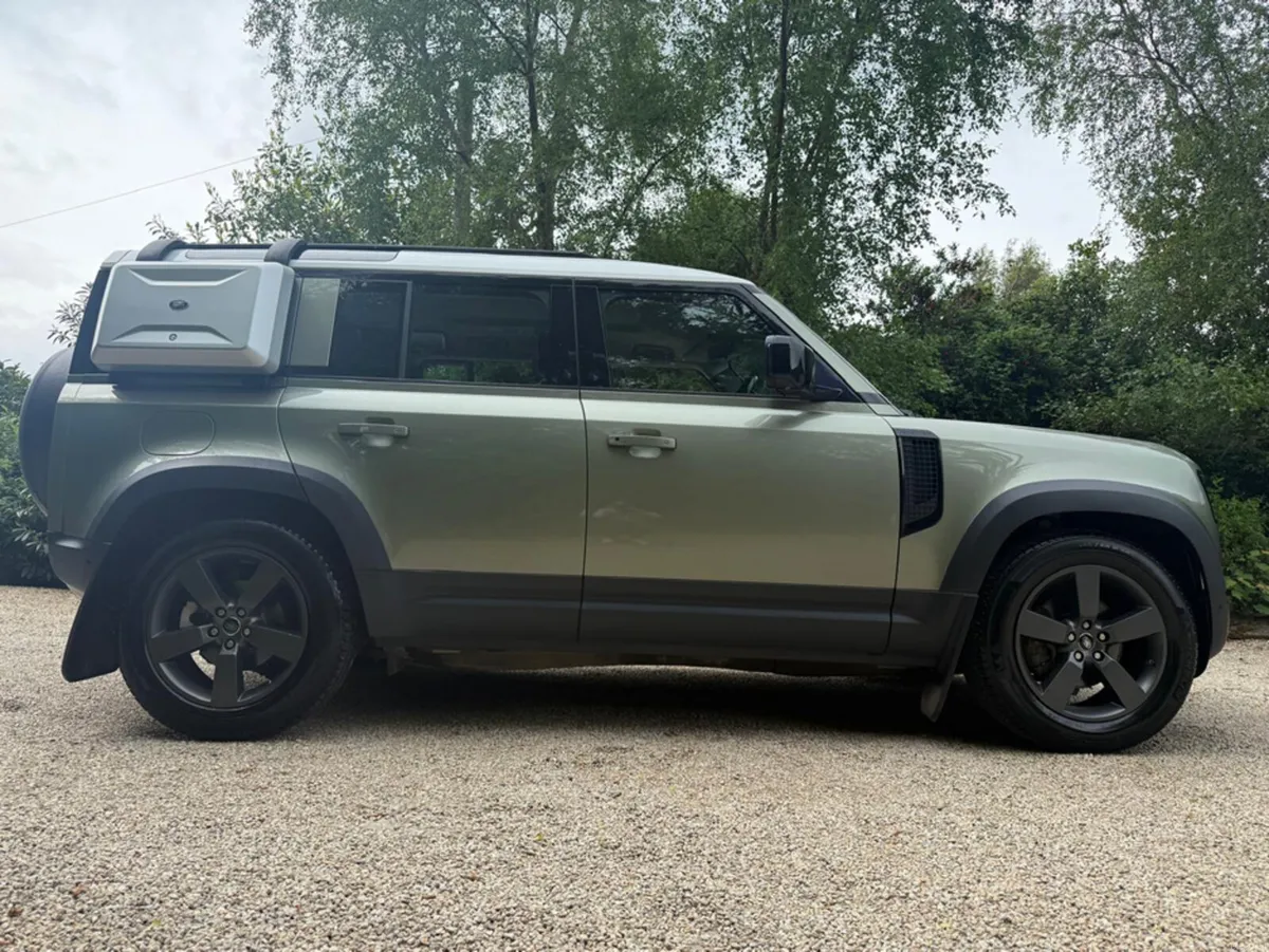 Land Rover Defender 110 2.0 SD4 SE *F.Land Rover.S - Image 2