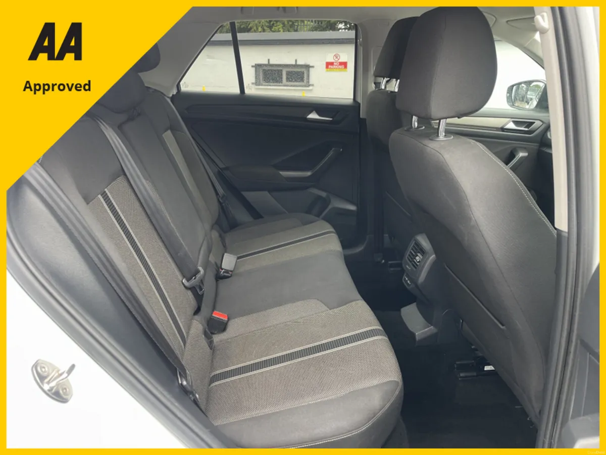 Volkswagen T-Roc 1.0 DESIGN TSI FREE DELIVERY - Image 3