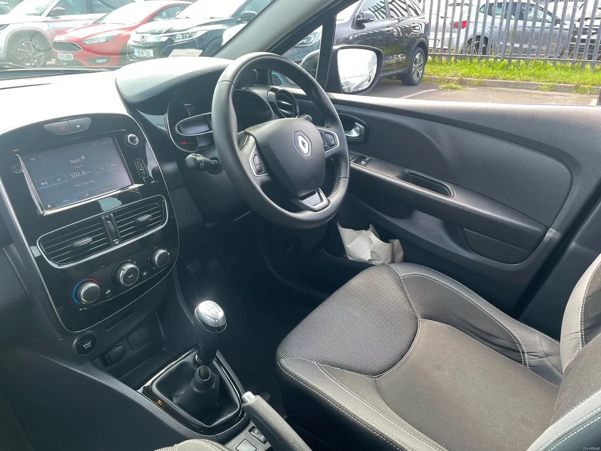 Renault Clio 1.2 16V 75 DYNAMIQUE NAV - Image 2