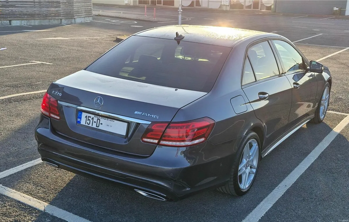 Mercedes-Benz E-Class 2.2DL AMG 2015 Sports Line - Image 3