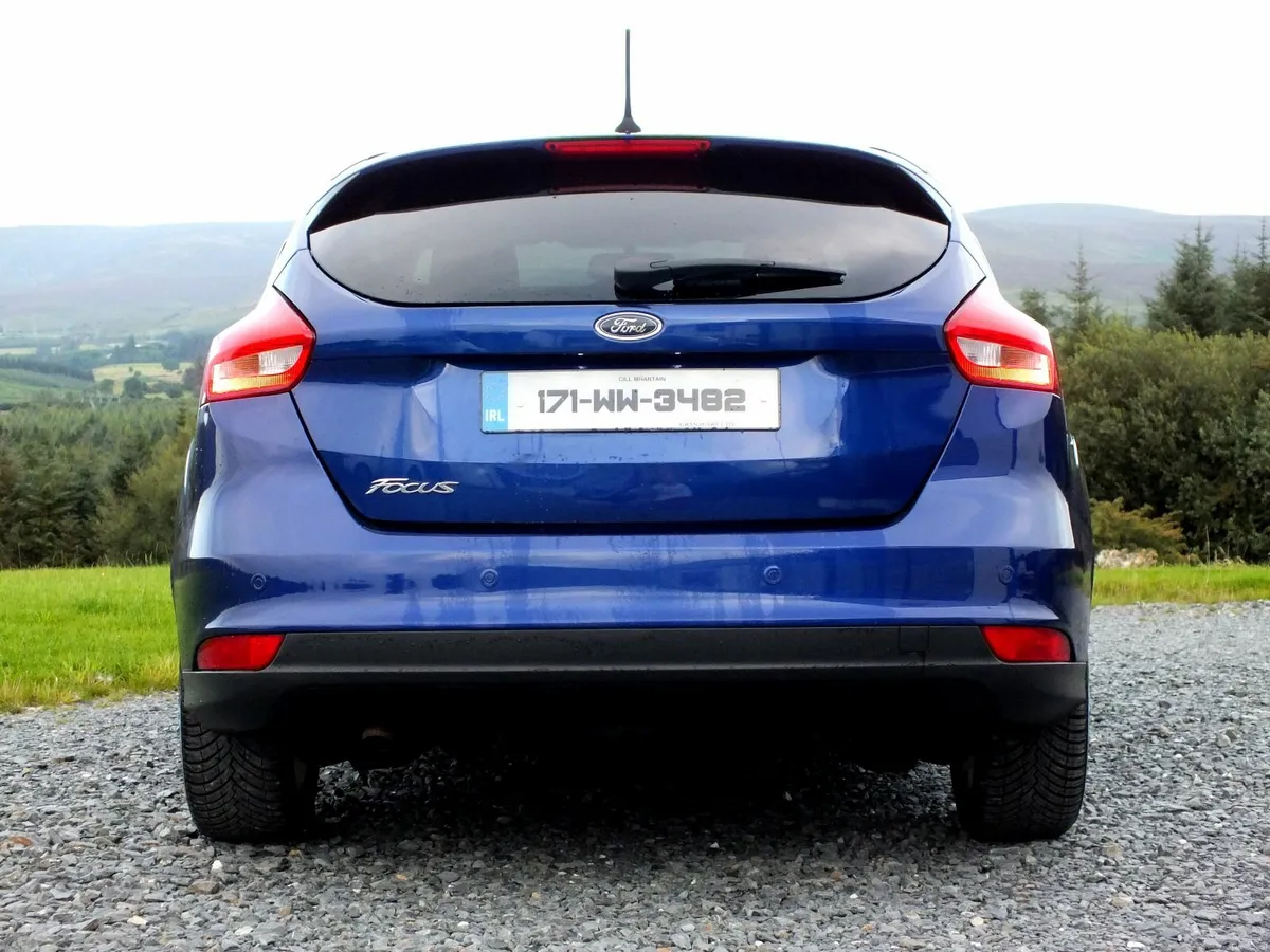Ford Focus 2017 - Image 2