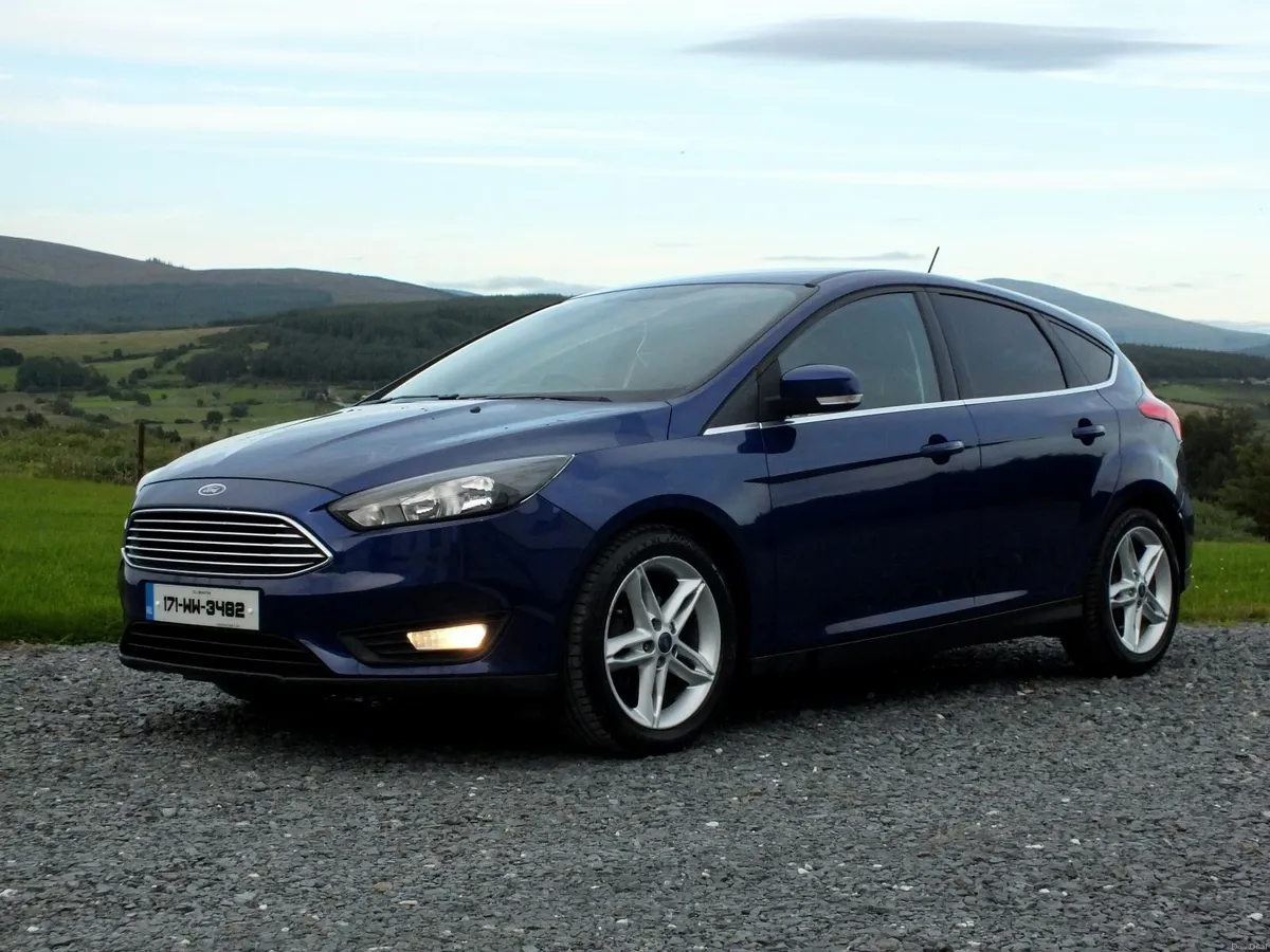 Ford Focus 2017 - Image 2
