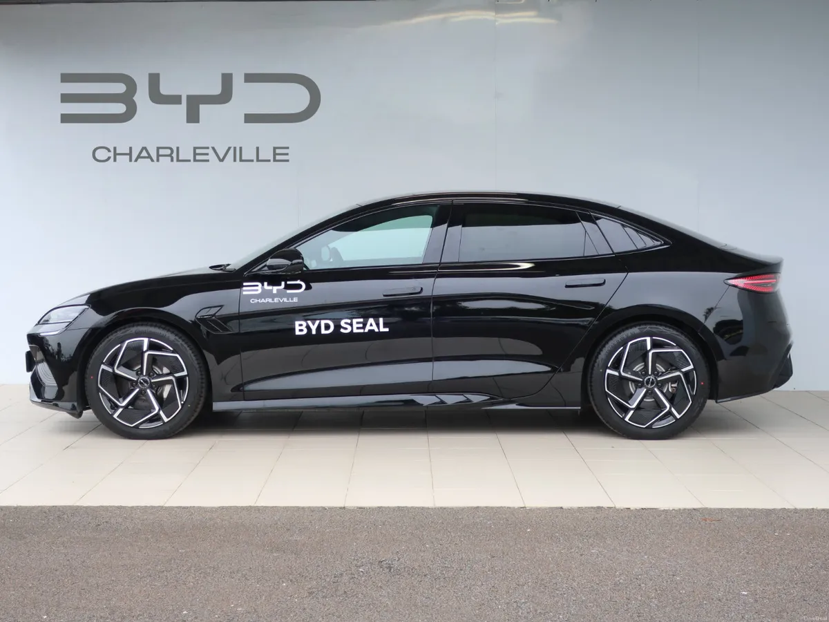 2025 BYD SEAL Design RWD 82.5Kwh - Image 1