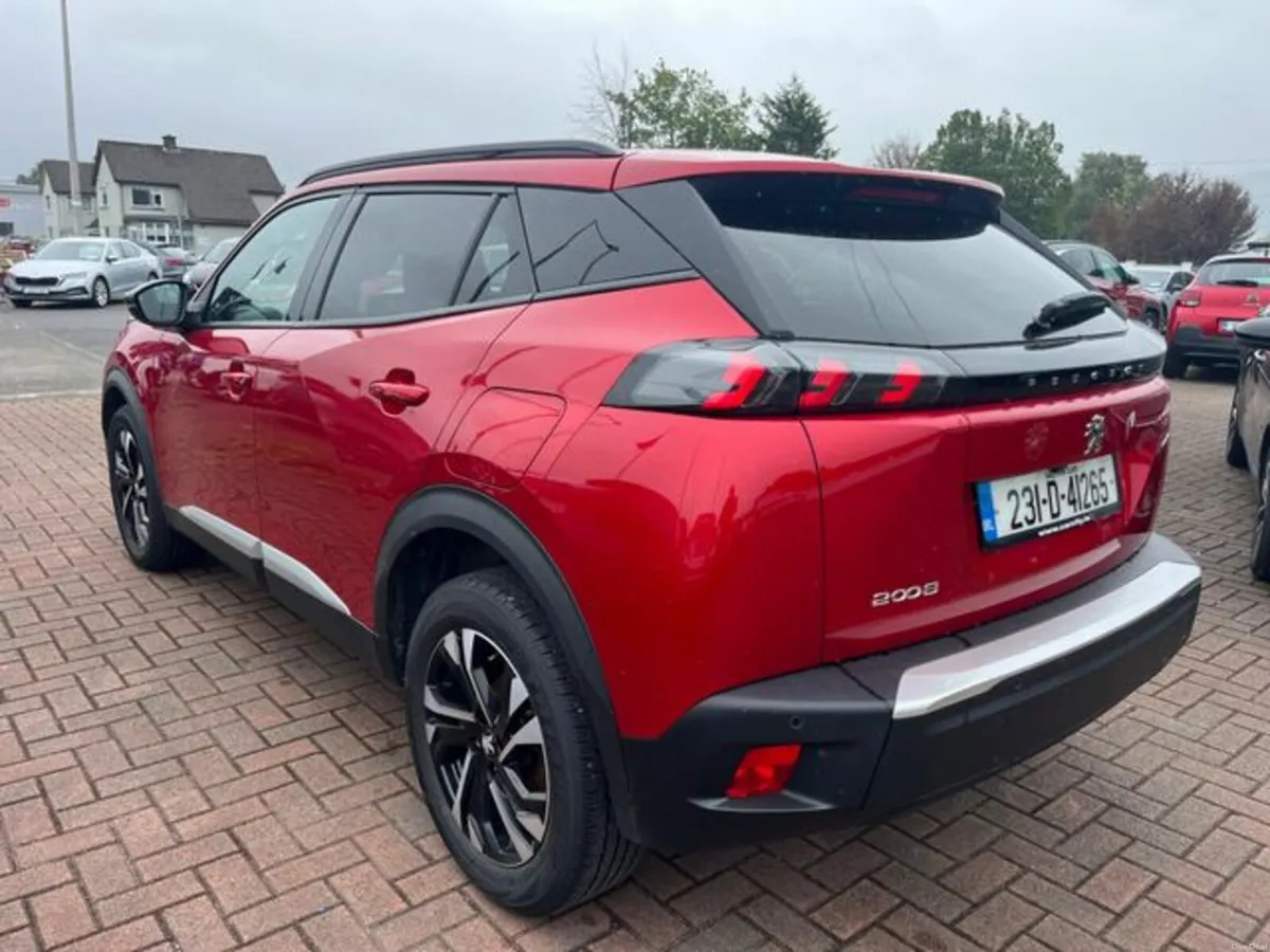 Peugeot 2008 Allure 1.2LT PETROL 4DR - Image 3