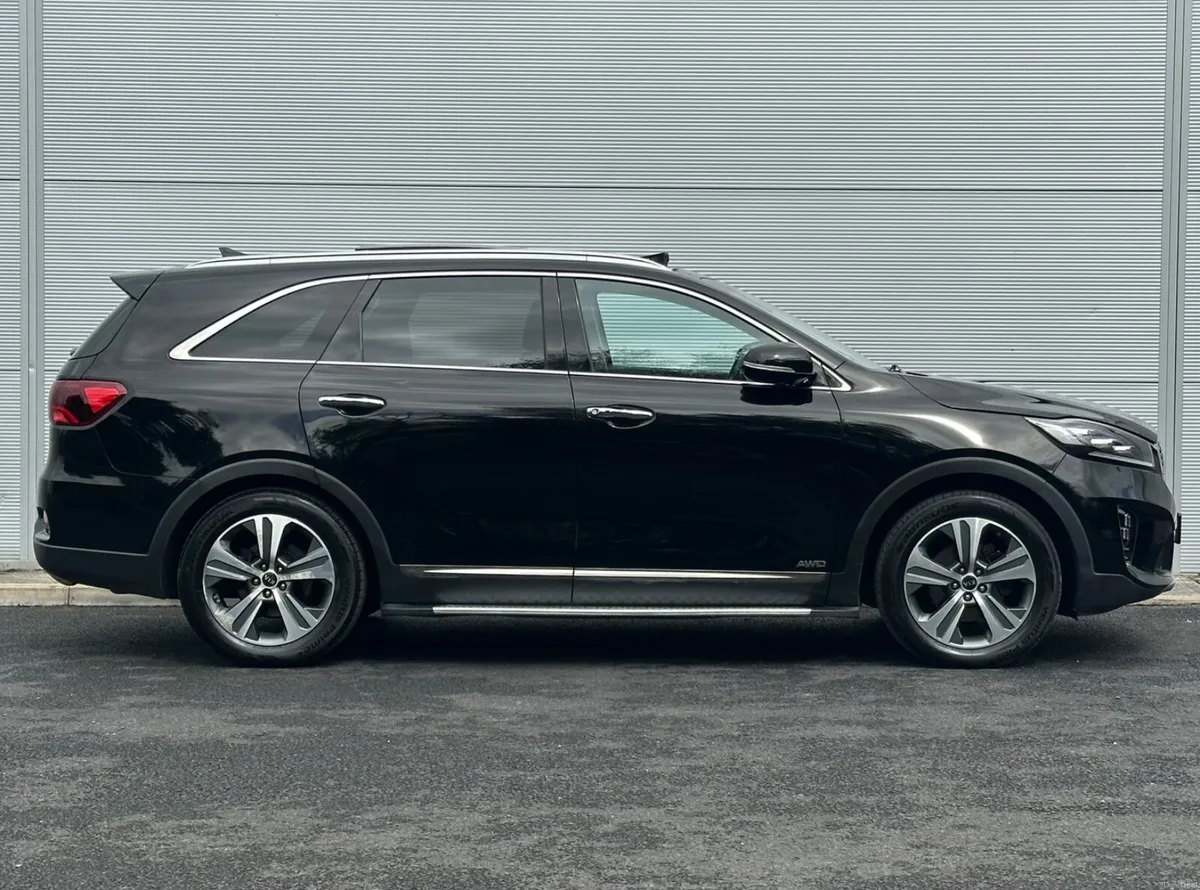 Kia Sorento 7seat GT Auto - Image 3