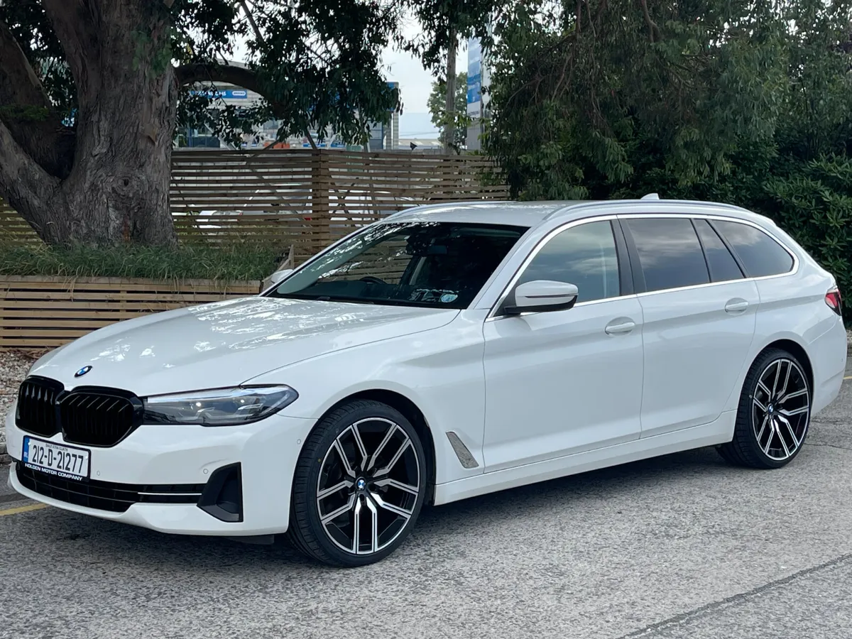 2021 BMW 520D TOURING MODEL - Image 3