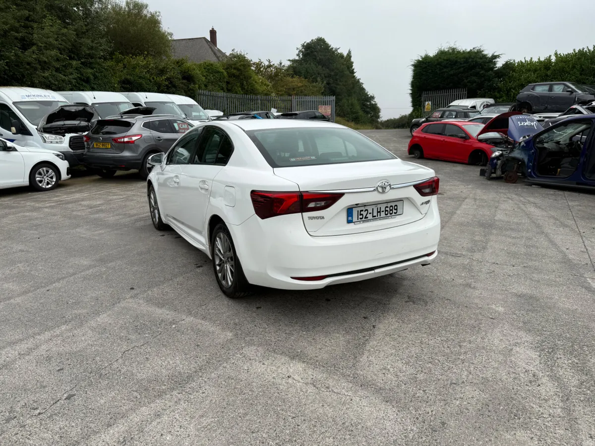 Toyota Avensis 2015 - Image 5