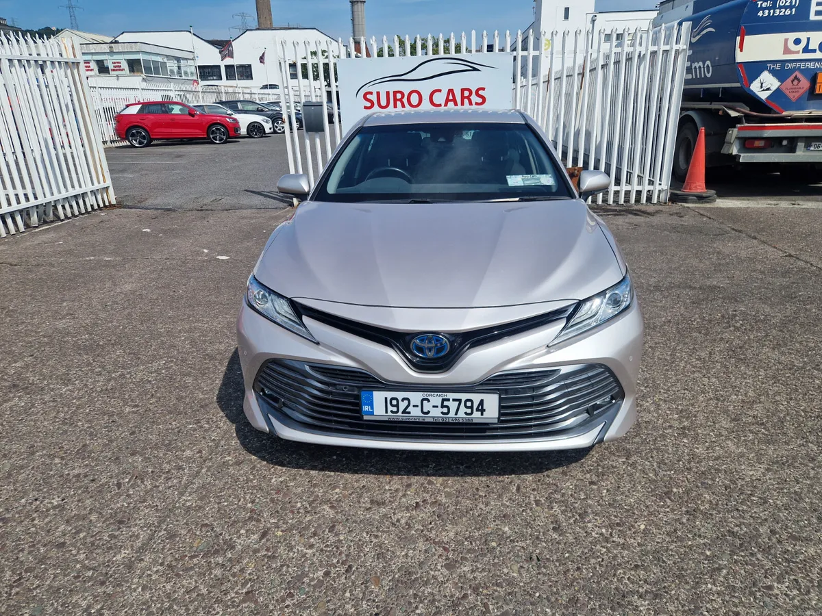 Toyota Camry 2.5 Self Charging Hybrid Automatic - Image 2