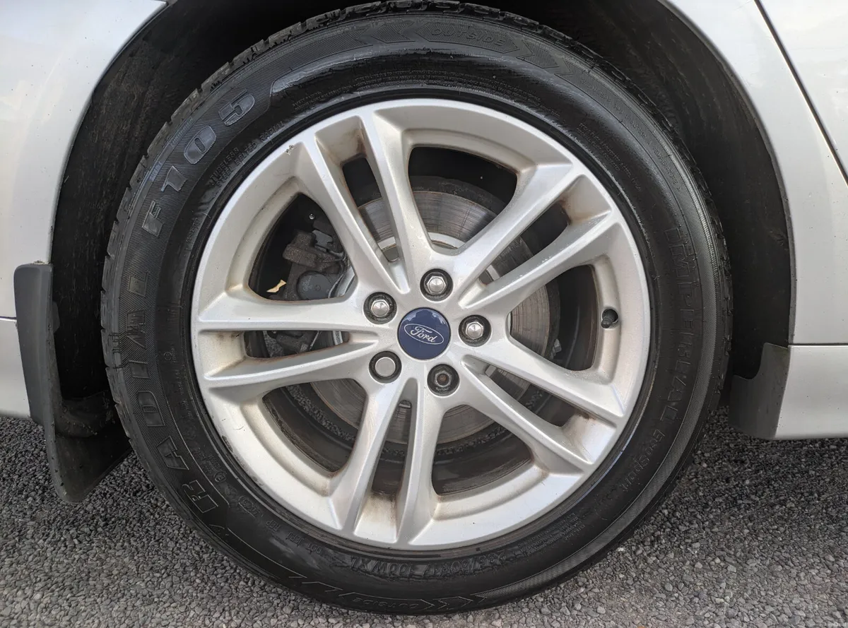 Ford Mondeo Zetec 1.6TDCi 115PS NEW NCT - Image 3