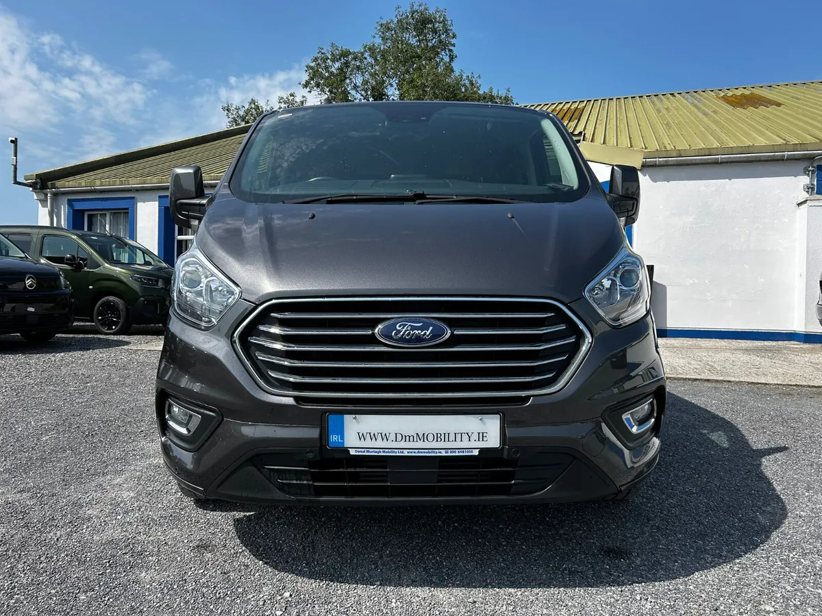 Wheelchair Car Ford Custom - Image 2