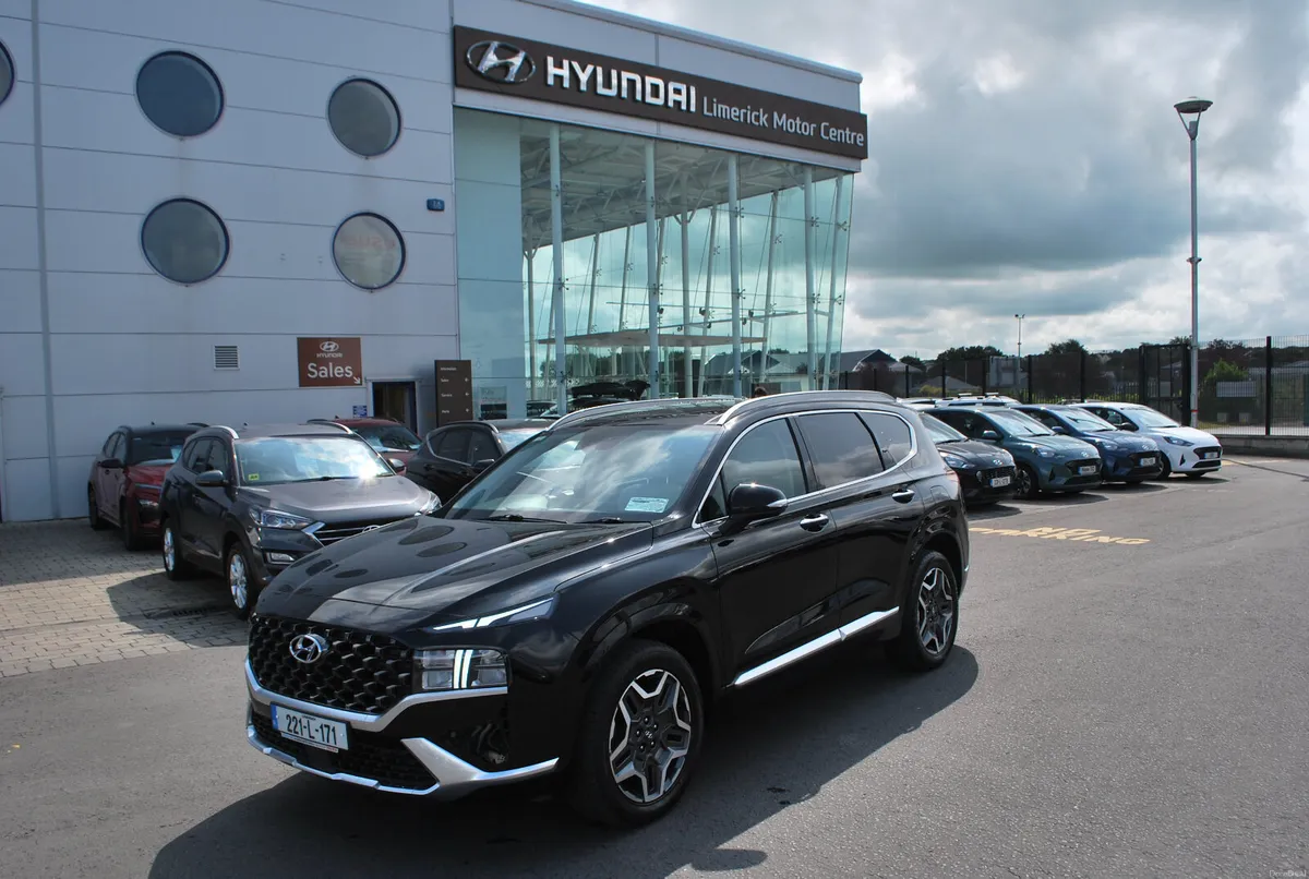 Hyundai Santa Fe 2022 - Image 1