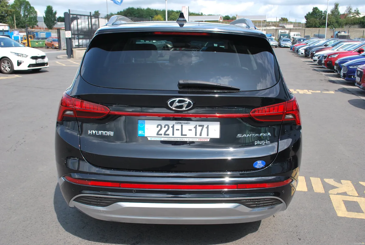 Hyundai Santa Fe 2022 - Image 4