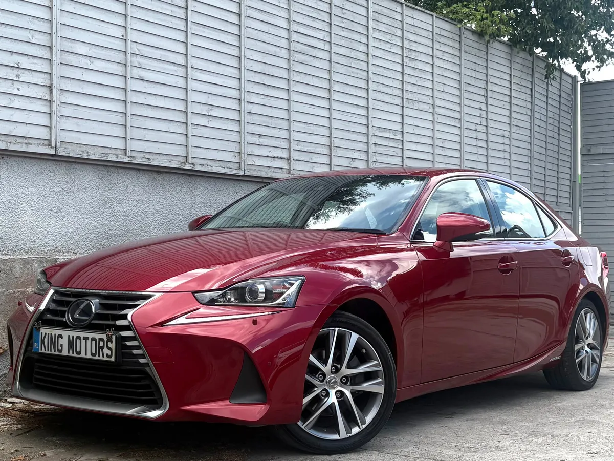 Lexus IS 300h / LEATHER / SUNROOF - Image 4