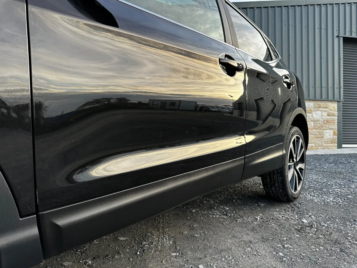 Nissan Qashqai 162’ TOP SPEC / LOW MILEAGE - Image 5