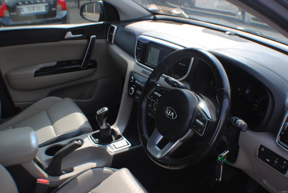 Kia Sportage 1.6 CRDI 5DR SUV 2019 - Image 3