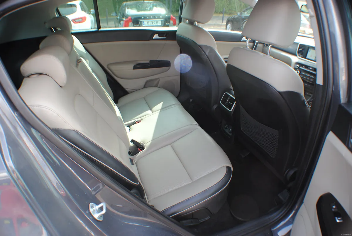 Kia Sportage 1.6 CRDI 5DR SUV 2019 - Image 6