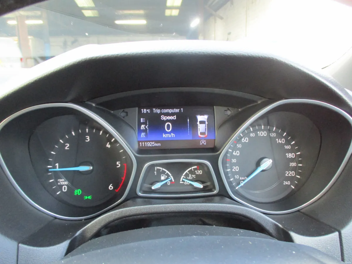 Ford Focus 2017 1.5 TDCI STLINE 120PS - Image 3