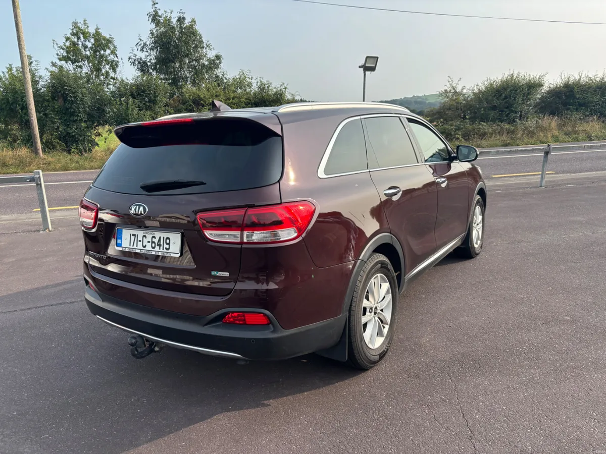 Kia Sorento 2017 7 Seater Diesel - Image 4