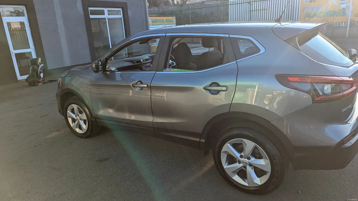 Nissan Qashqai 2018 - Image 2