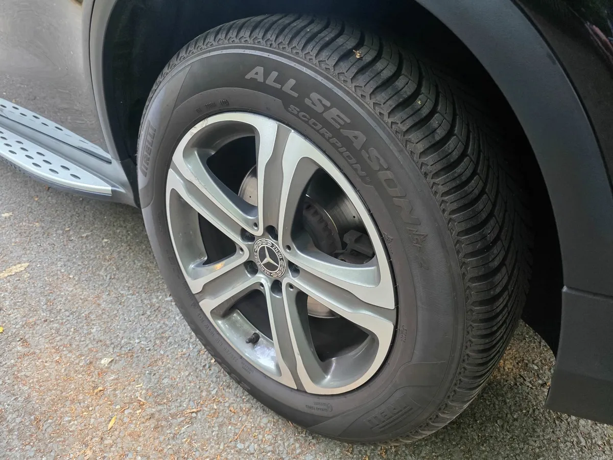Mercedes-Benz GLC 2017 - Image 5