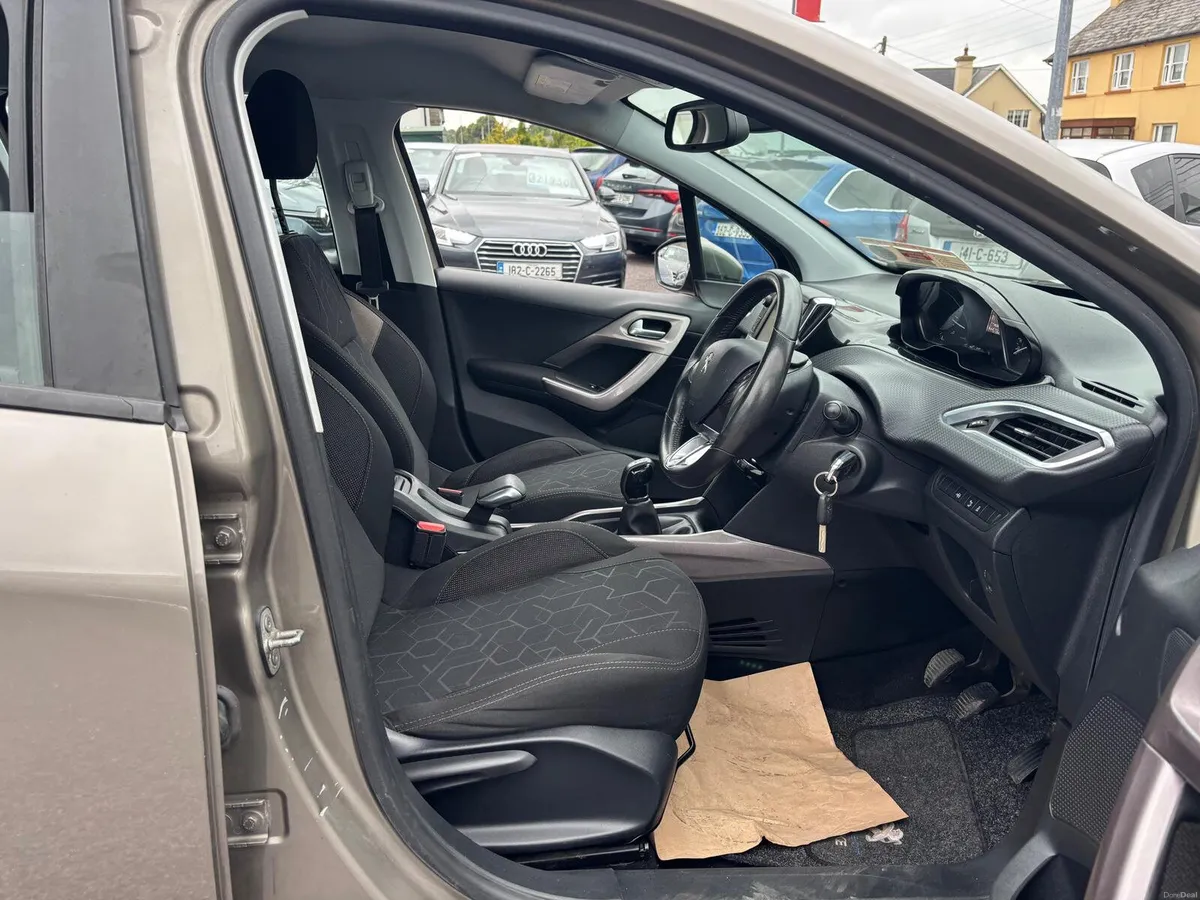 Peugeot 2008 2016  HDI   1.6  VERY  ECONOMICAL - Image 3