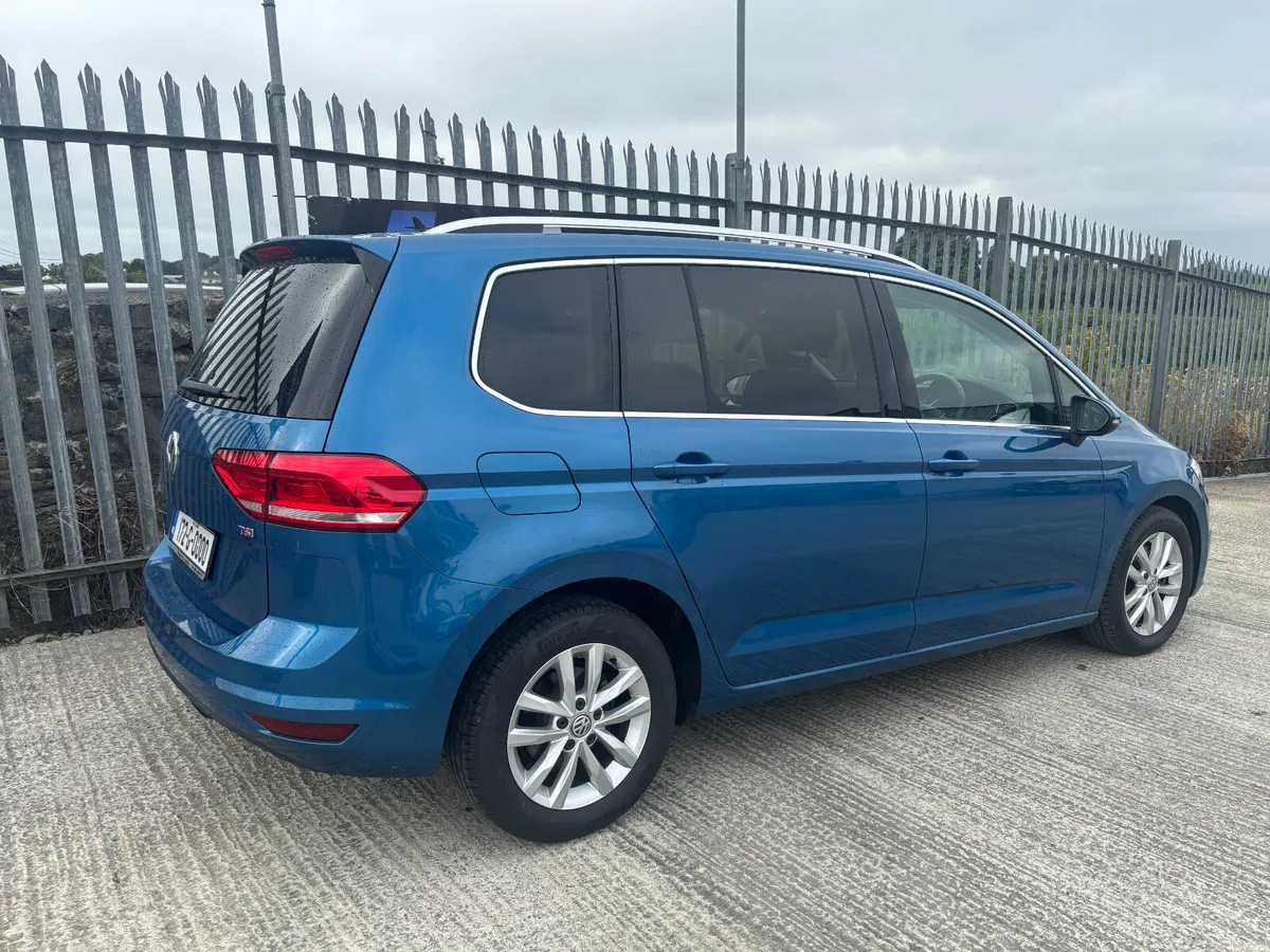 Volkswagen Touran TSI DSG 2017 - Image 3