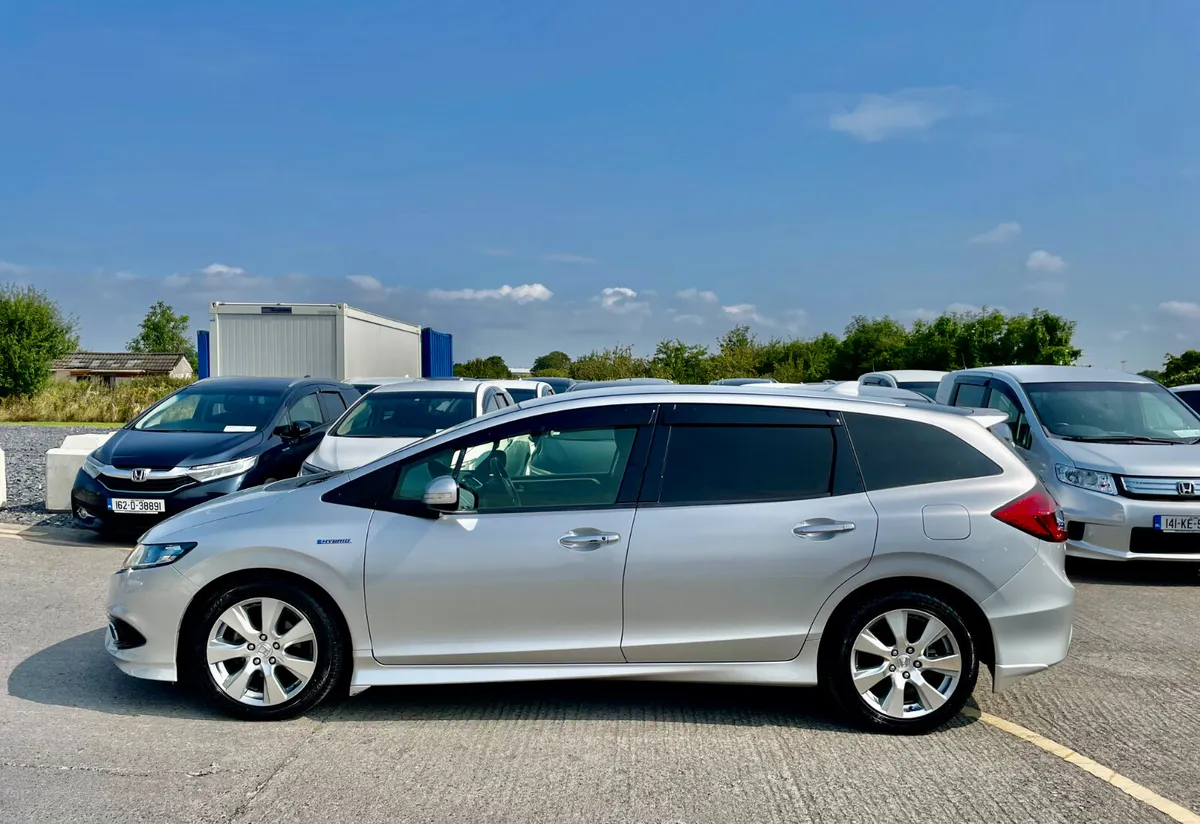 HONDA JADE 2015 /1.5 HYBRID/ - Image 5