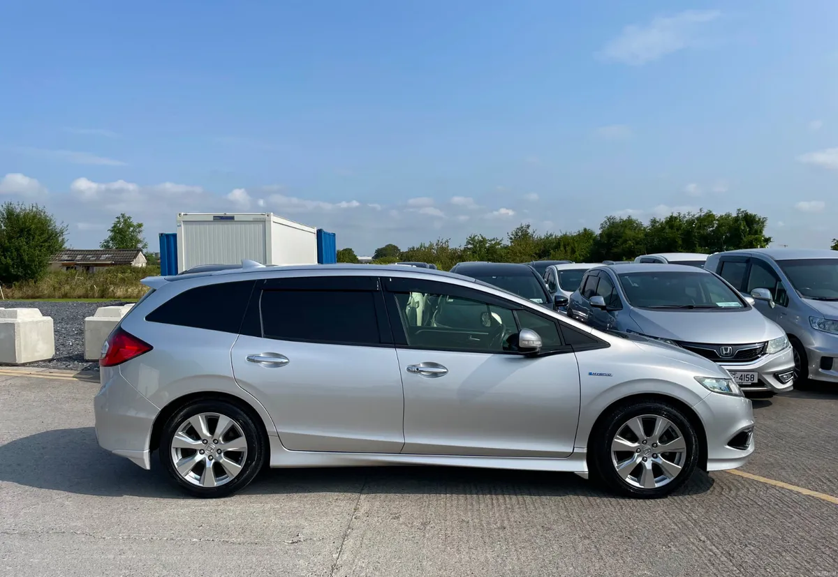 HONDA JADE 2015 /1.5 HYBRID/ - Image 4