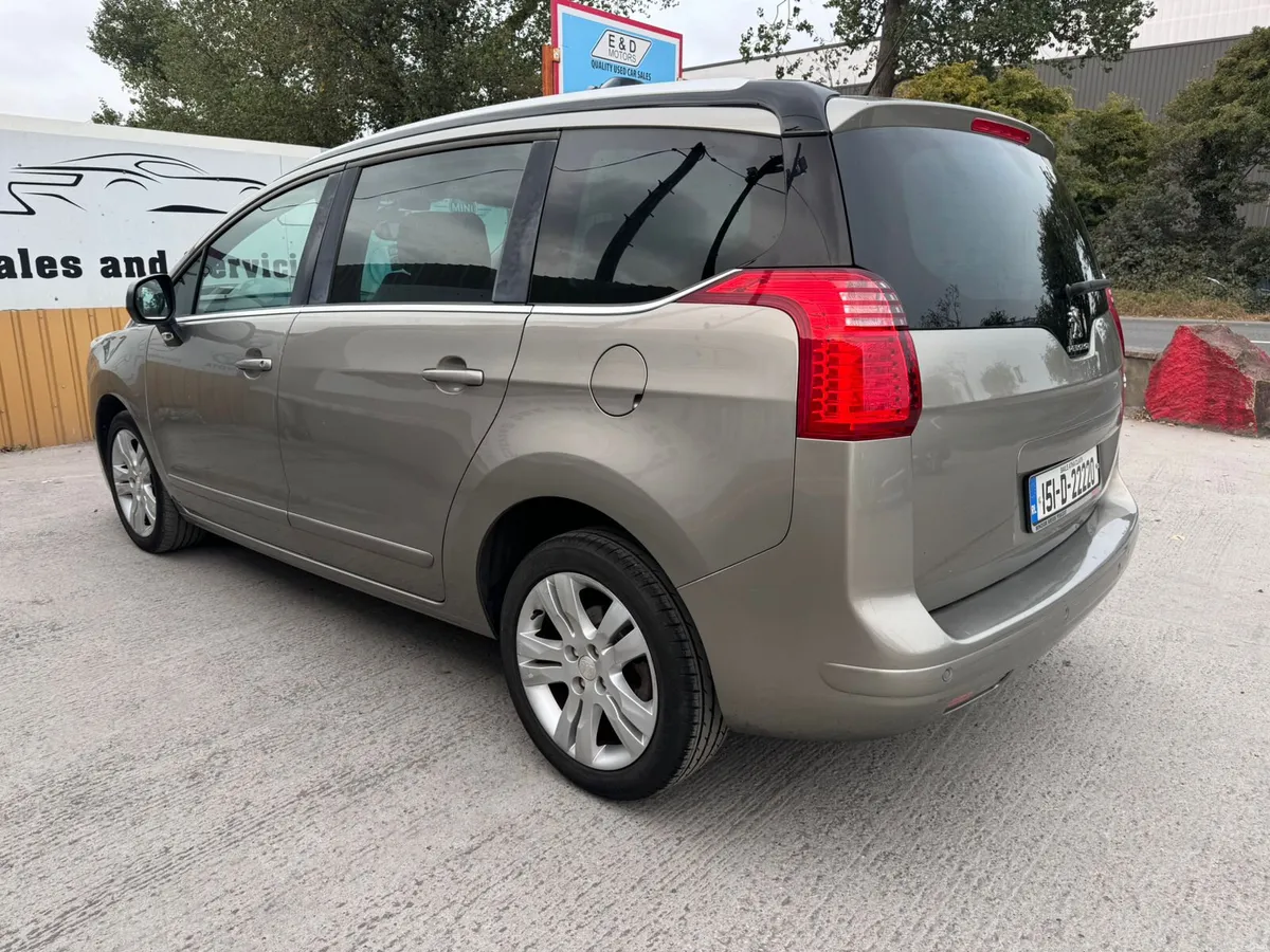 151 Peugeot 5008 1.6D High Spec Low Miles Warranty - Image 3