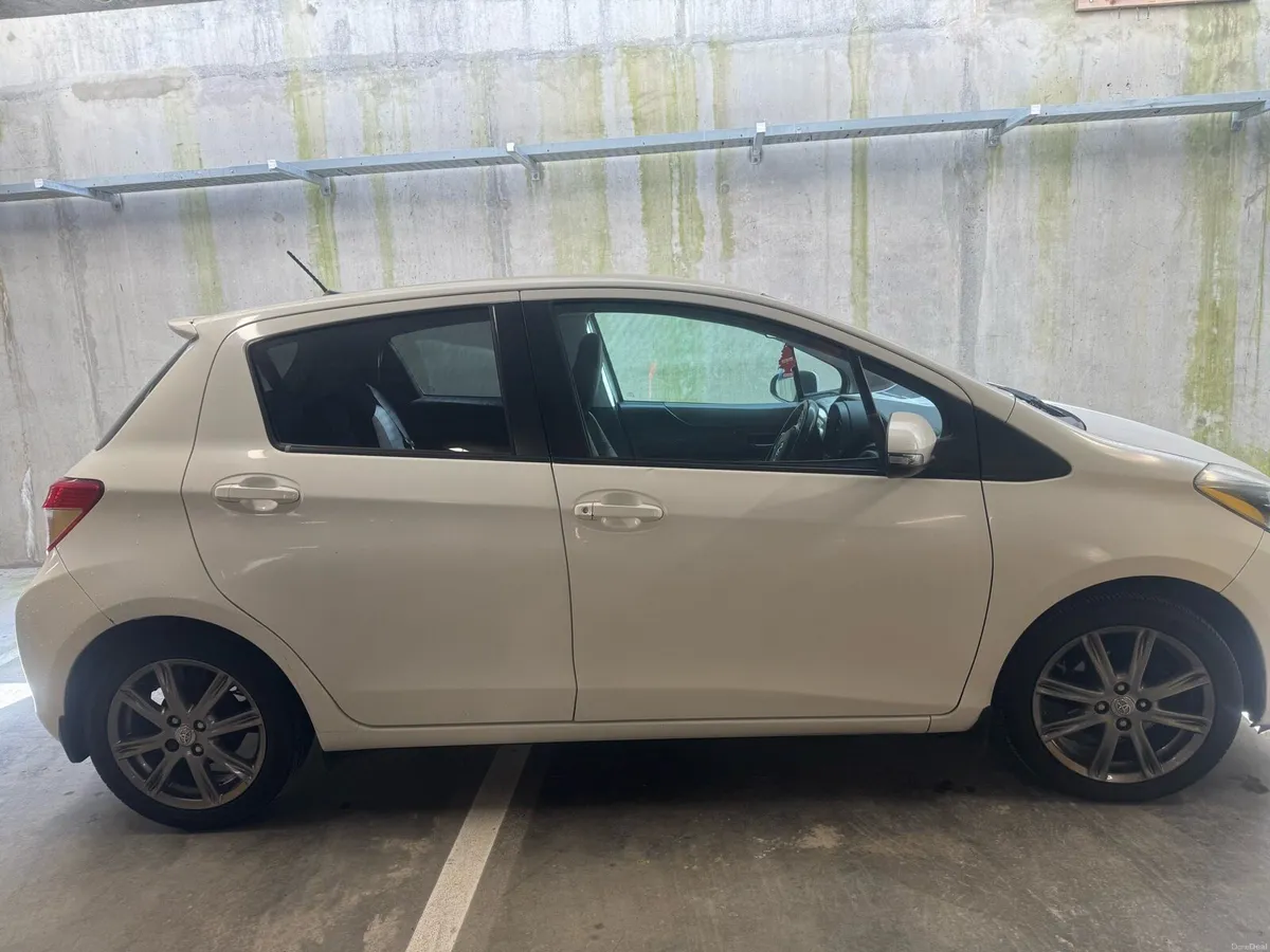 Toyota Yaris 1.3Litre Manual - New Nct - Taxed !! - Image 2