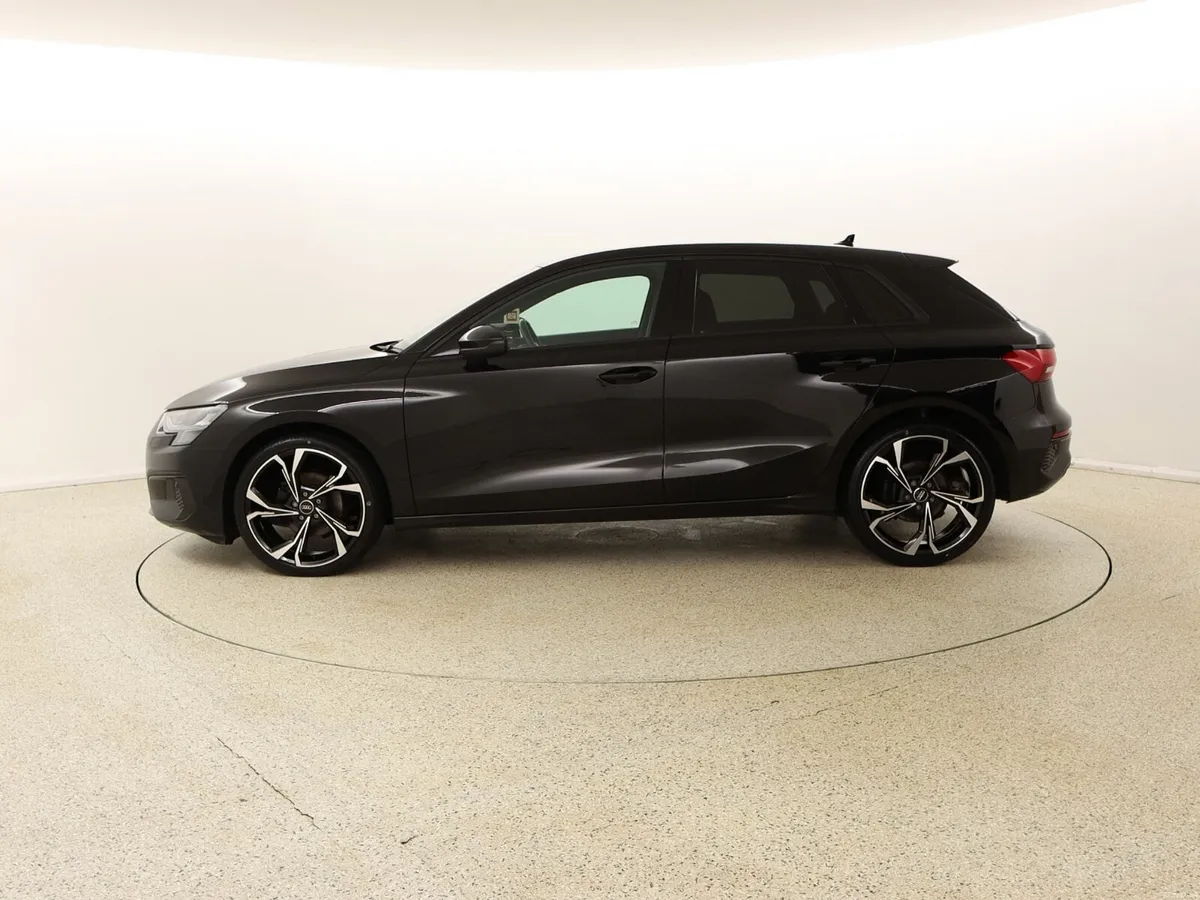 2022 AUDI A3 2.0 30 TDI 116 BHP BLACK EDITION AUTO - Image 4